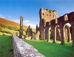 Llanthony Priory is a picturesque, partly ruined former Augustinian priory in the beautiful and secluded Vale of Ewyas