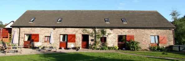 Old Radnor Barn B&B, Station Yard, Talgarth. LD3 0PE - Brecon Beacons Bed and Breakfast Accommodation Wales is set within the Brecon Beacons National Park, the area is renowned for its scenic beauty and is an ideal base for holidays in Mid Wales.